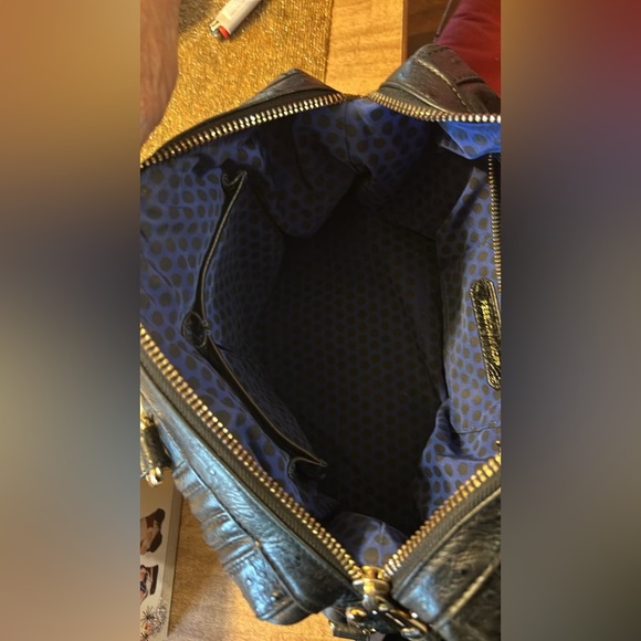 Rebecca Minkoff EUC black leather Ostrich embossed handbag with dust bag. - Picture 7 of 12